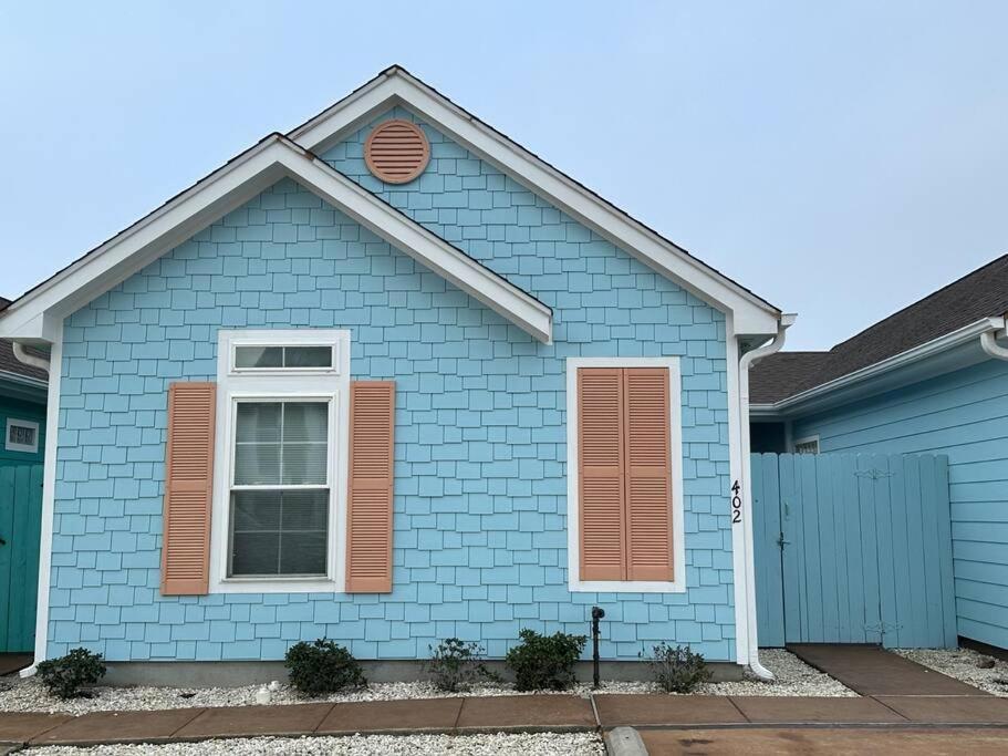 Barefoot Bungalow - Pet Friendly- 2 Bdrm Townhome Corpus Christi Exteriör bild
