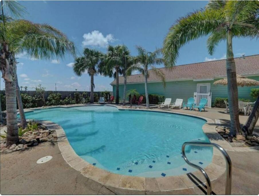 Barefoot Bungalow - Pet Friendly- 2 Bdrm Townhome Corpus Christi Exteriör bild