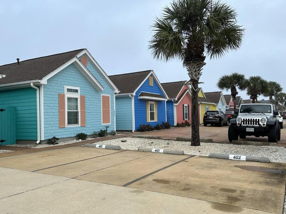 Barefoot Bungalow - Pet Friendly- 2 Bdrm Townhome Corpus Christi Exteriör bild