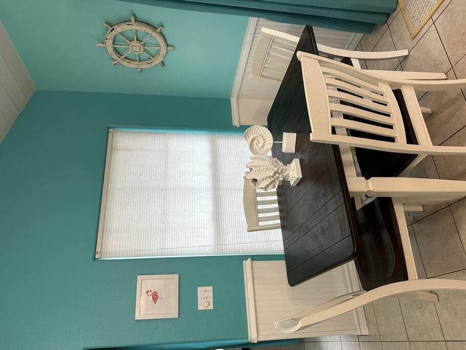 Barefoot Bungalow - Pet Friendly- 2 Bdrm Townhome Corpus Christi Exteriör bild